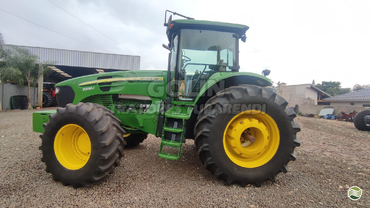 TRATOR JOHN DEERE JOHN DEERE 7200J Tração 4x4 Golin Tratores TUPARENDI RIO GRANDE DO SUL RS